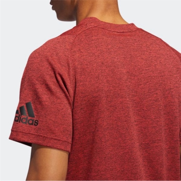 Like New! Men's Adidas Axis Red T shirt Small - Picture 1 of 10